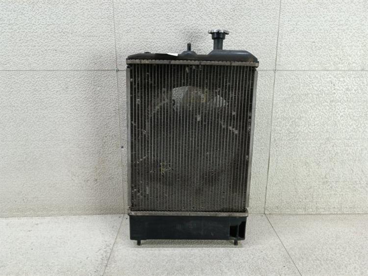 Радиатор основной Мицубиси ЕК в Чите 450841