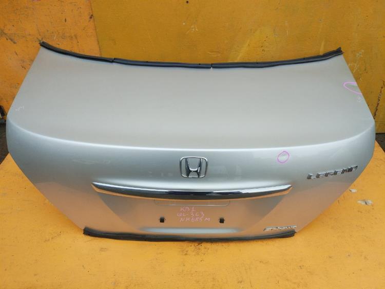 Крышка багажника Хонда Легенд в Чите 555211